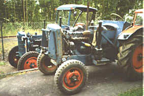 HANOMAG R 35 mit LKW-Motor als Spender